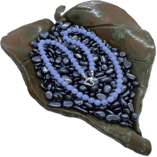 Chalcedon-auf-Haematit-GemstoneEmpire