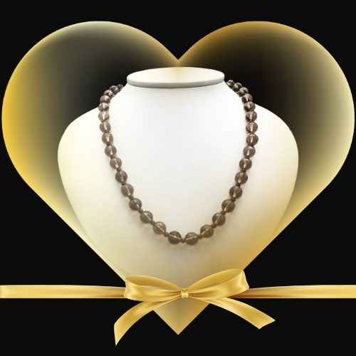 Edelsteinschmuck von La`Kaja Rauchquarz Halskette damen auf Büste im goldenenm Herz