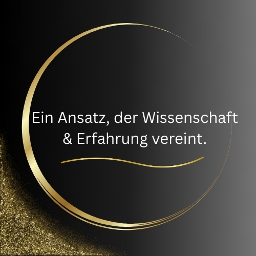 Edelsteinschmuck von La`Kaja Slogan Nr.3 im goldenen Kreis